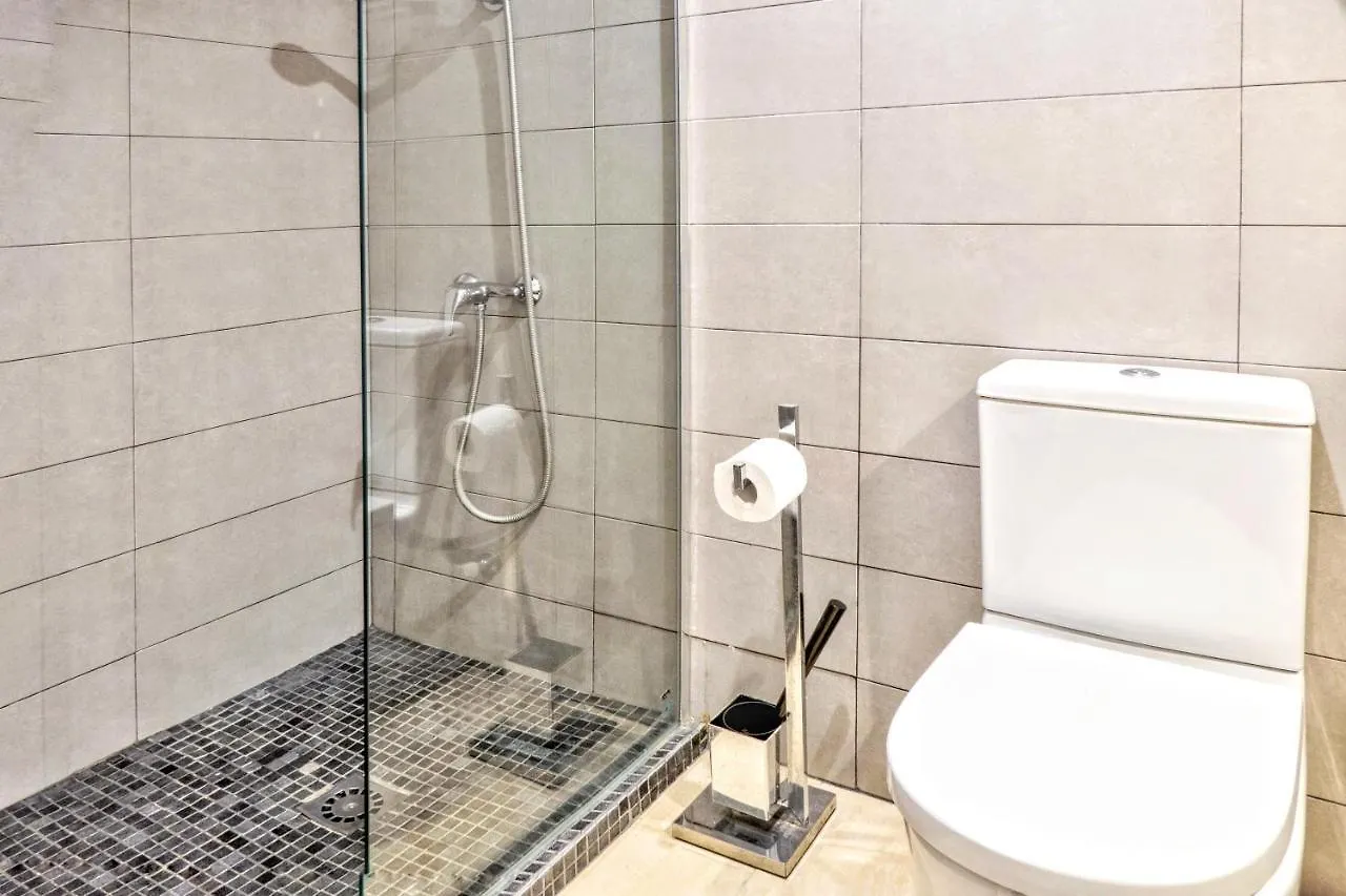 Bizflats Garden House Apartment Barcelona 0*,  Spain