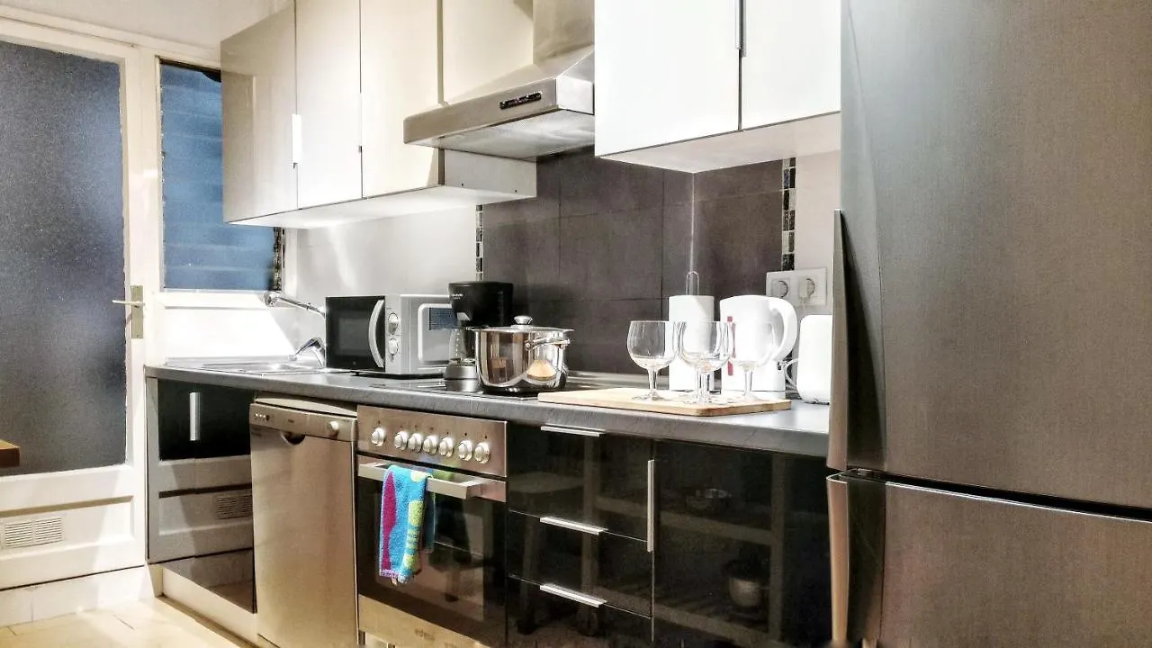 Bizflats Garden House Apartment Barcelona
