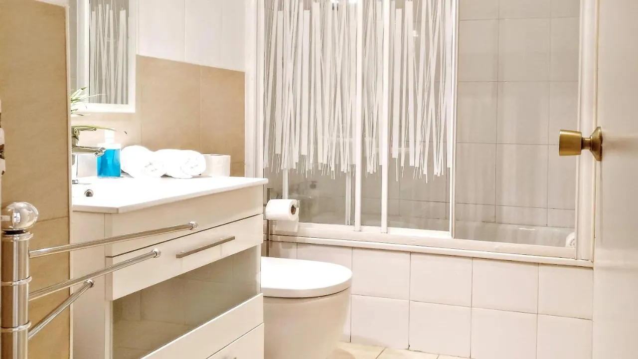 Bizflats Garden House Apartment Barcelona